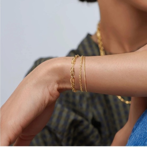 Gold 14k Gold Plated Layered Chain Bracelet - Picture 1 of 4